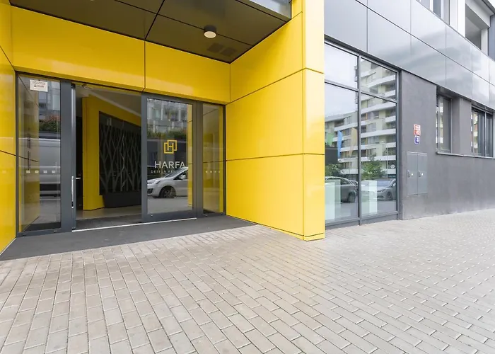 Yellow With Parking *